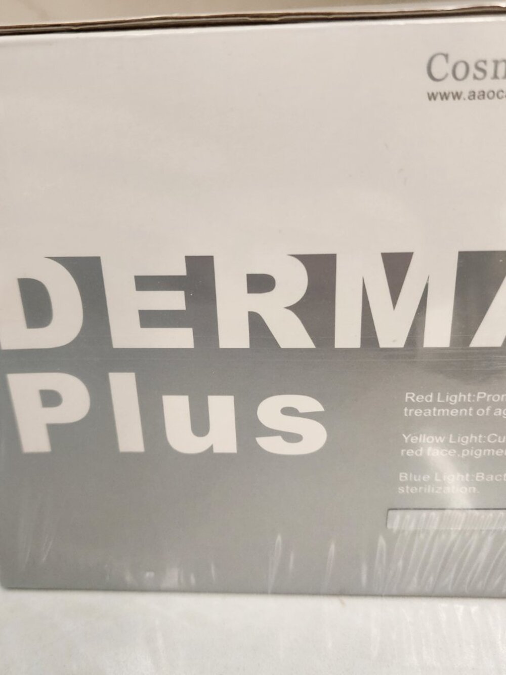 Derma Plus Photons LED Light Therapy Mask New Sealed Box - Picture 8 of 10